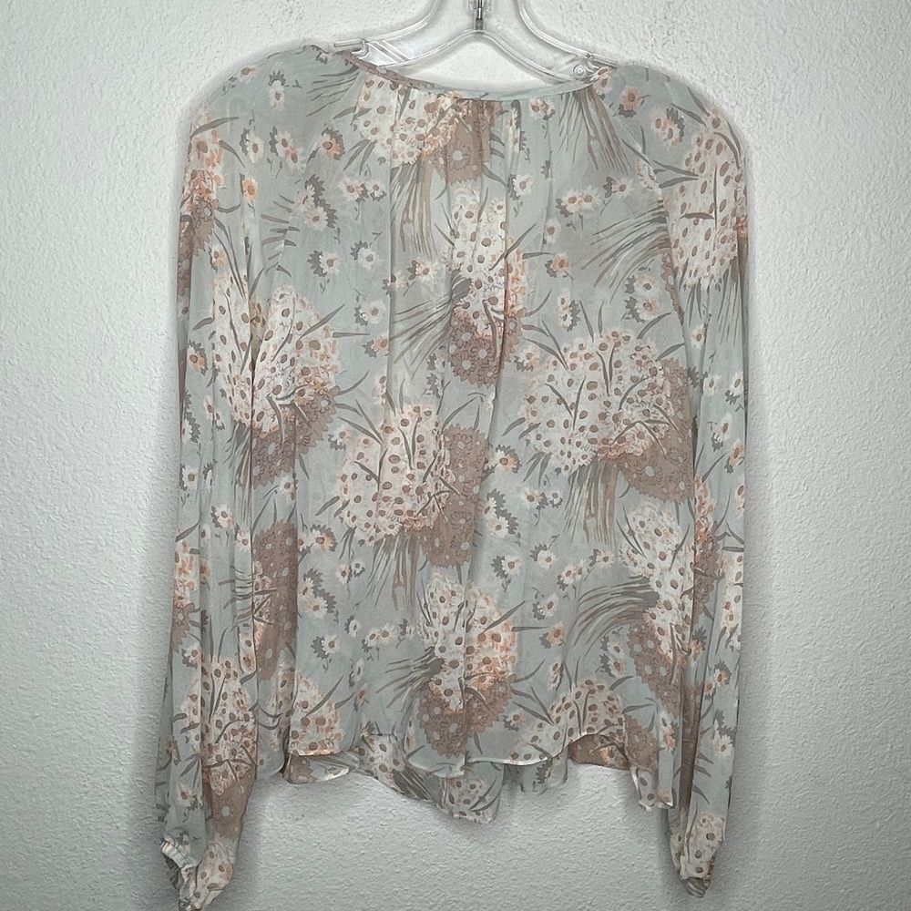 LoveShack Fancy Top - Picture 4 of 8